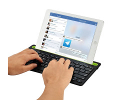 Multi-platform Bluetooth billentyűzet - tablet- és telefontartóval