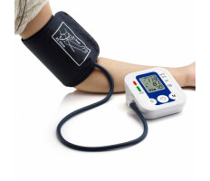 Felkaros digitális vérnyomásmérő WHO skálával