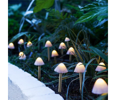 LED-es szolár lámpa - 12 db mini gomba